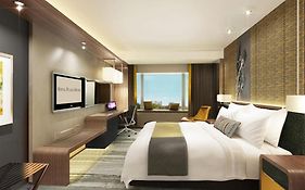 Royal Plaza Hotel